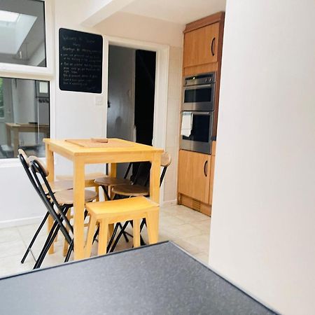 Lovely Dog Friendly, 3 Bed Home Sleeps 8, With Parking & Fenced Garden Work Contractor Leisure, Jasper Cambridge  Bagian luar foto