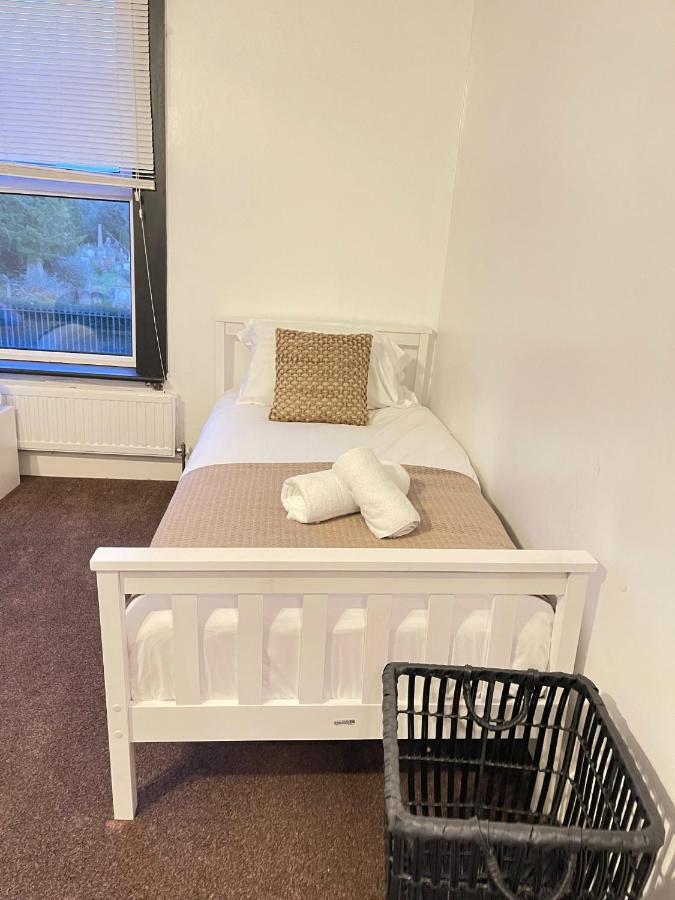 Lovely Dog Friendly, 3 Bed Home Sleeps 8, With Parking & Fenced Garden Work Contractor Leisure, Jasper Cambridge  Bagian luar foto