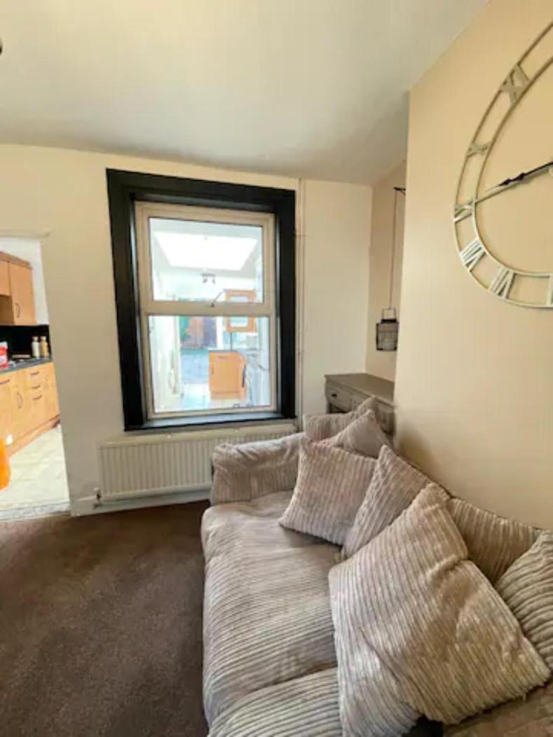 Lovely Dog Friendly, 3 Bed Home Sleeps 8, With Parking & Fenced Garden Work Contractor Leisure, Jasper Cambridge  Bagian luar foto