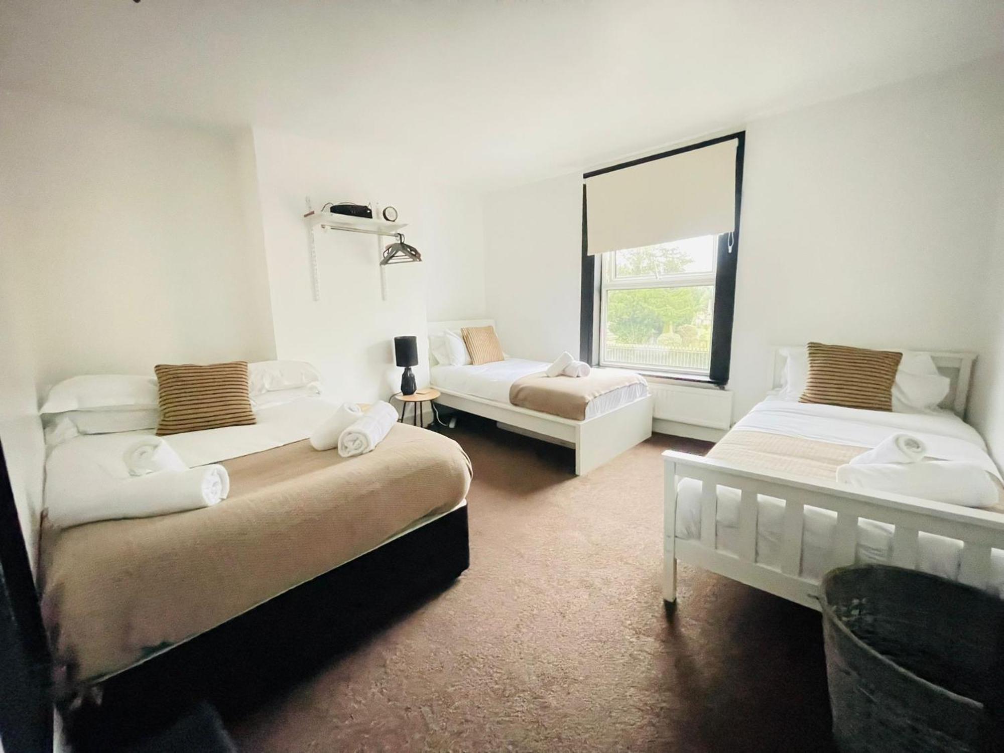 Lovely Dog Friendly, 3 Bed Home Sleeps 8, With Parking & Fenced Garden Work Contractor Leisure, Jasper Cambridge  Bagian luar foto