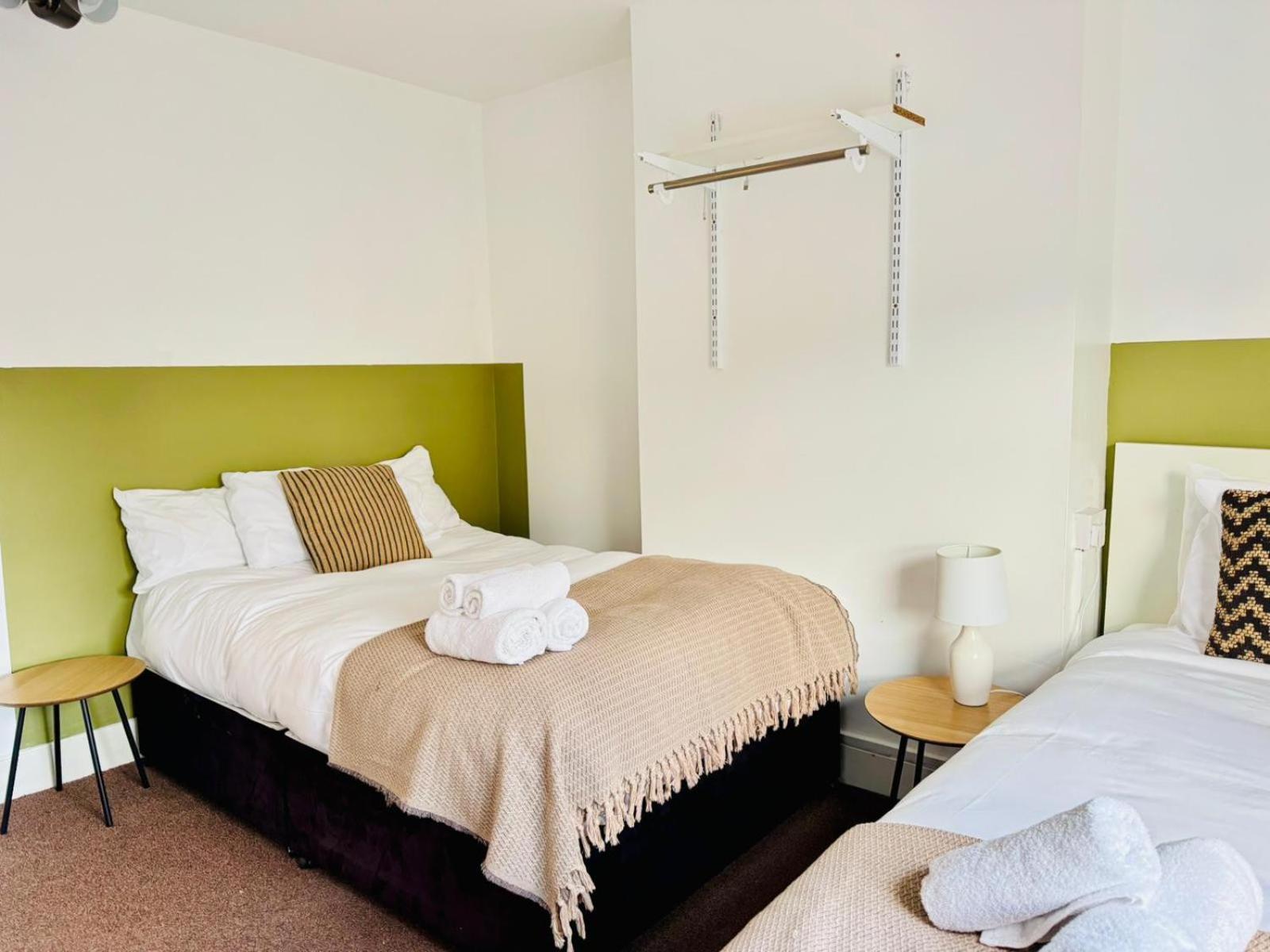Lovely Dog Friendly, 3 Bed Home Sleeps 8, With Parking & Fenced Garden Work Contractor Leisure, Jasper Cambridge  Bagian luar foto