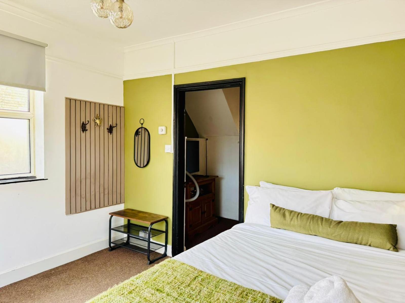 Lovely Dog Friendly, 3 Bed Home Sleeps 8, With Parking & Fenced Garden Work Contractor Leisure, Jasper Cambridge  Bagian luar foto